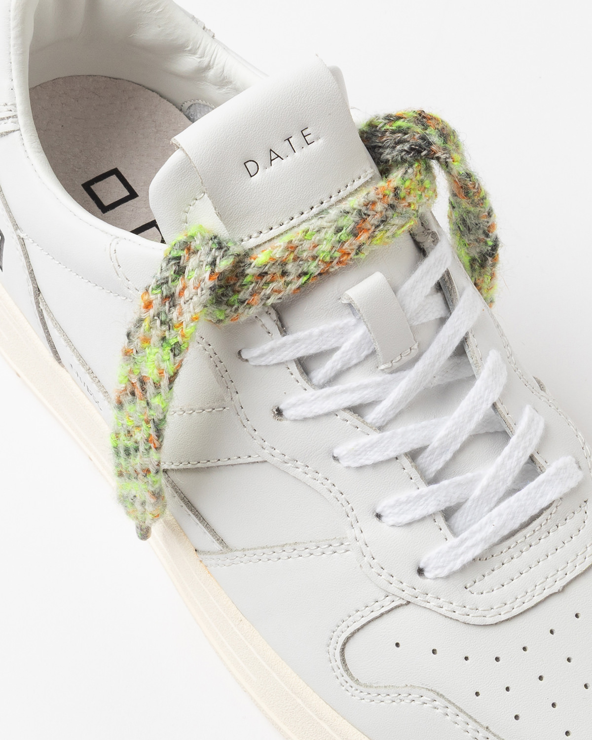 D.A.T.E.: LACE LAINE MULTI VERT