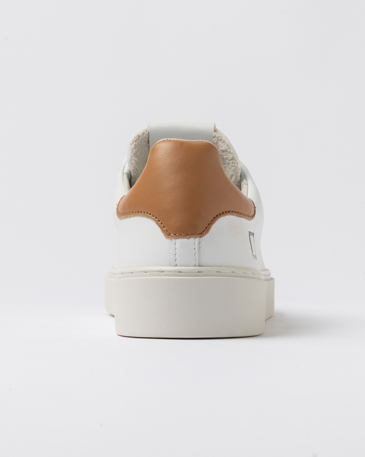 D.A.T.E.: LEVANTE CALF WHITE-CUOIO