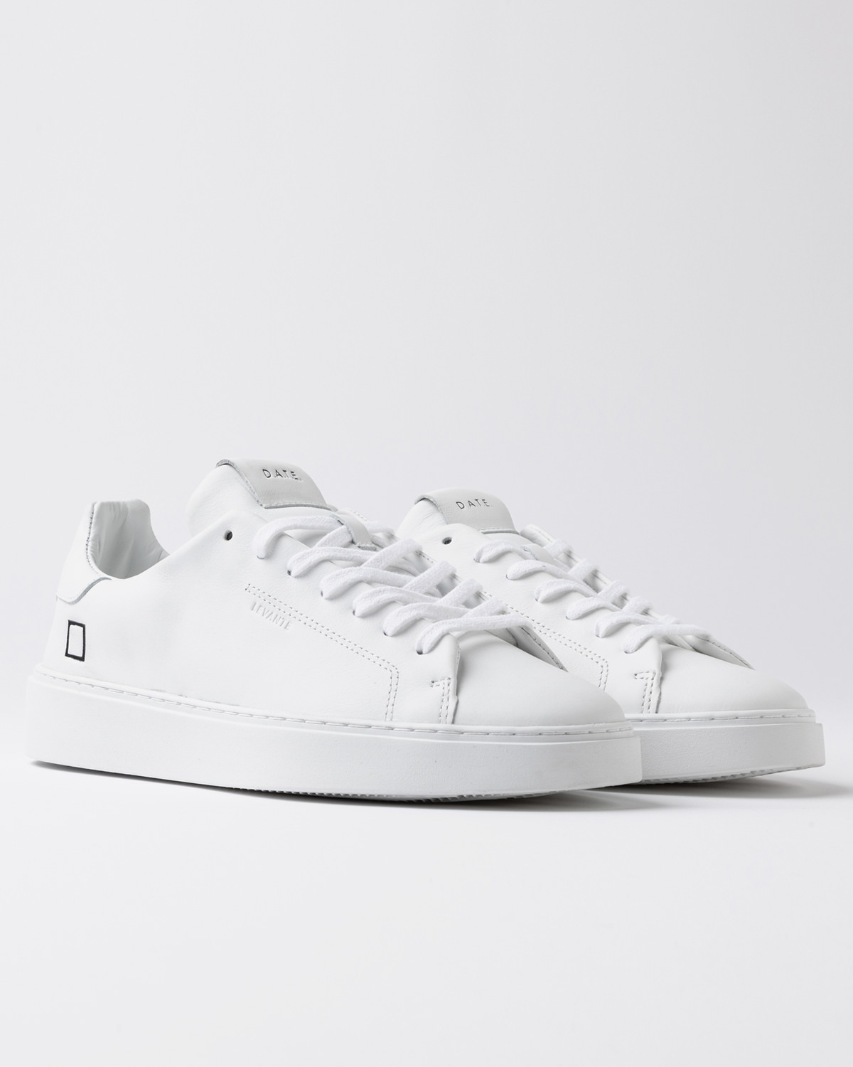 D.A.T.E.: LEVANTE MONO WHITE