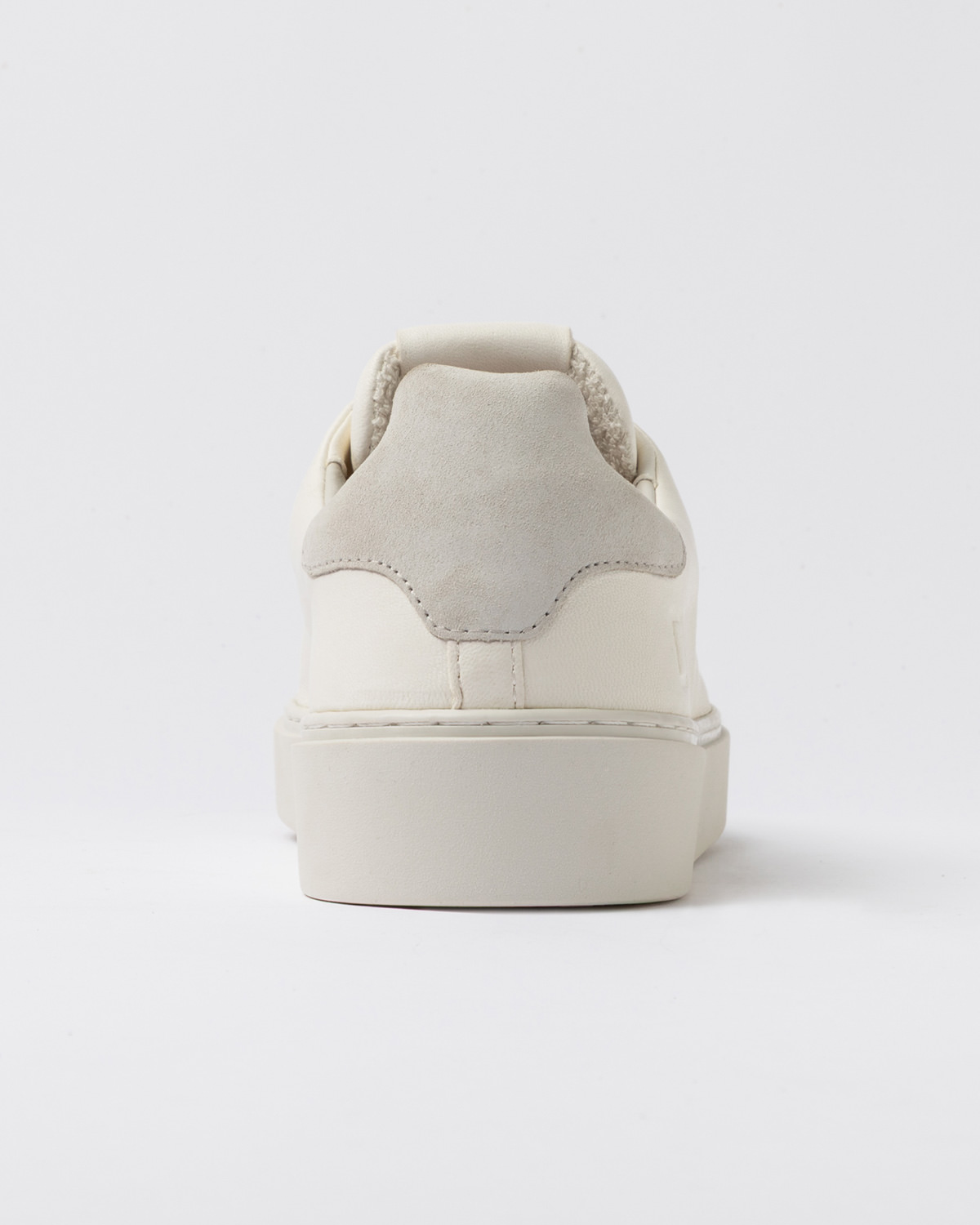 D.A.T.E.: LEVANTE SOFT IVORY