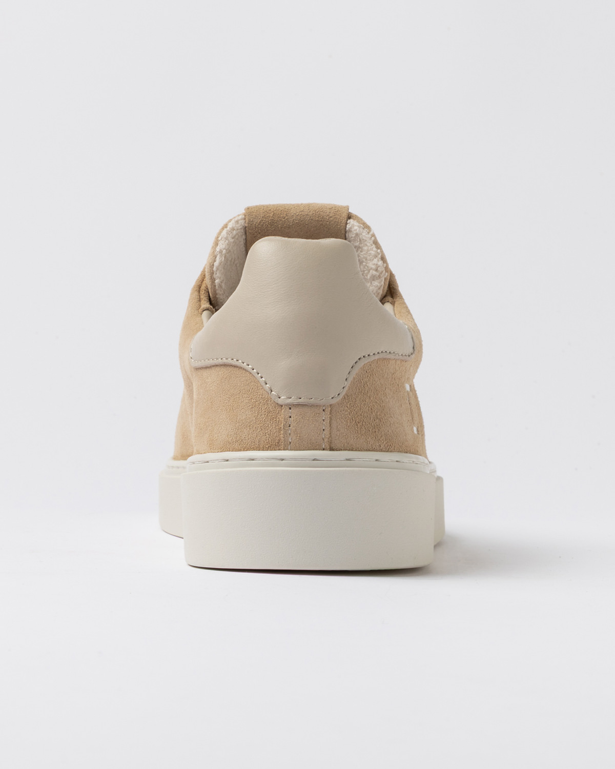 D.A.T.E.: LEVANTE SUEDE BEIGE