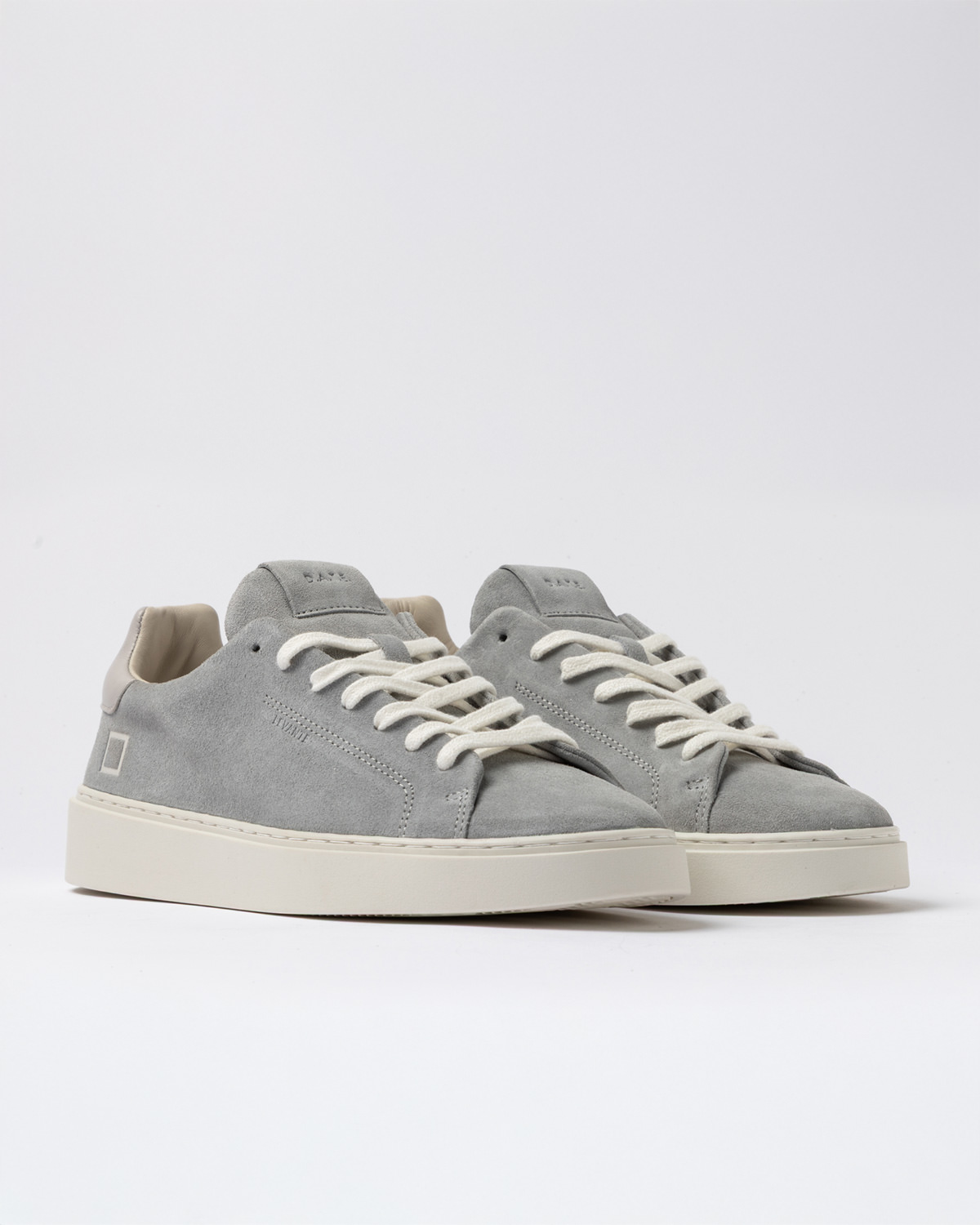 D.A.T.E.: LEVANTE SUEDE GREY