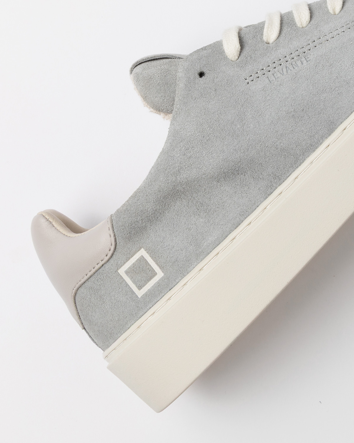 D.A.T.E.: LEVANTE SUEDE GREY