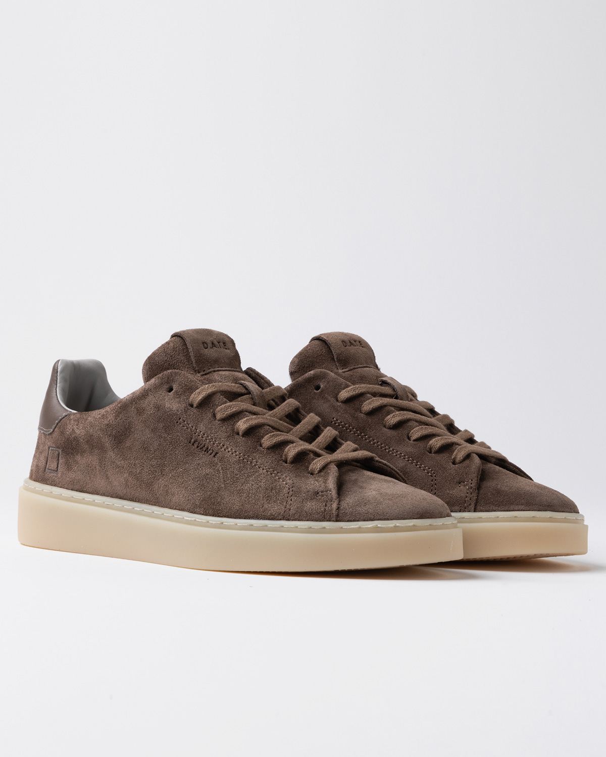 D.A.T.E.: LEVANTE SUEDE TAUPE