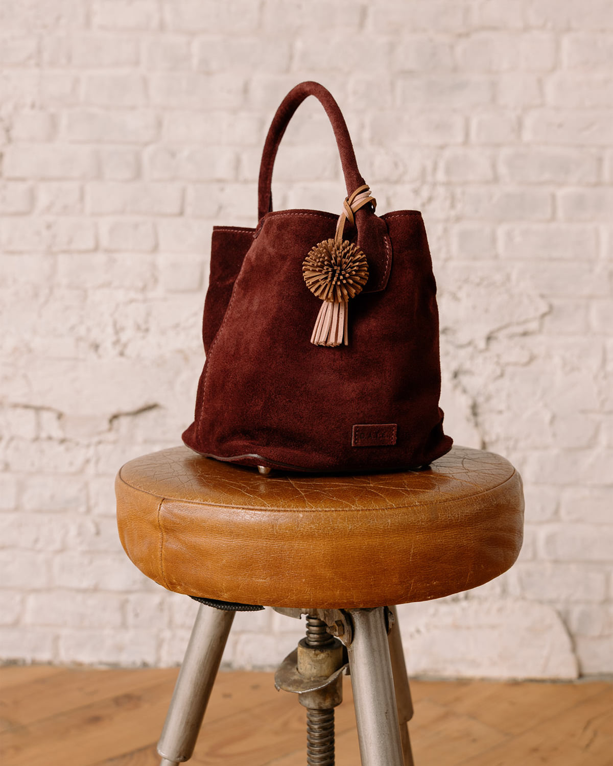 D.A.T.E.: PANIERE BAG VELOUR BORDEAUX