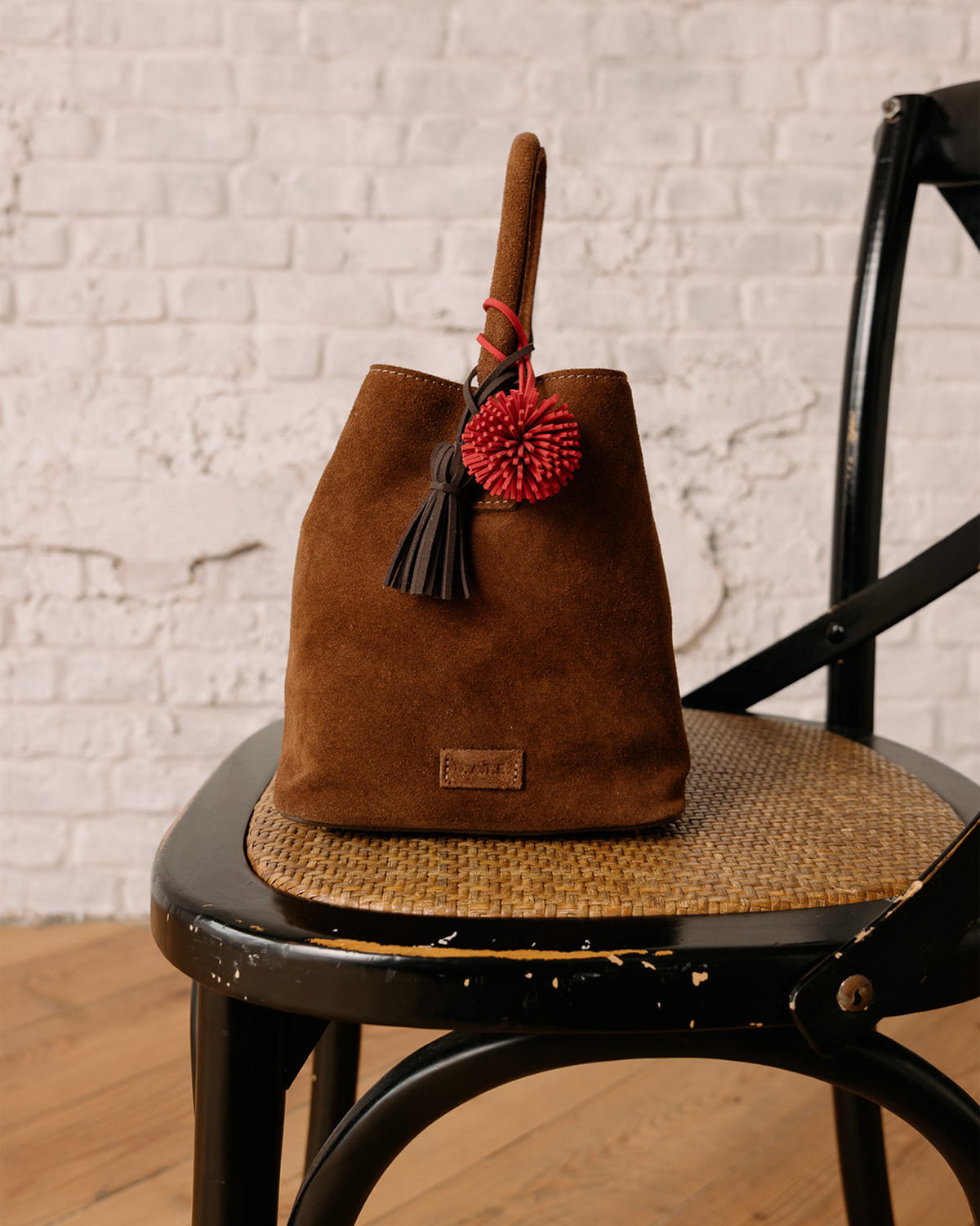 D.A.T.E.: PANIERE BAG VELOUR CUOIO