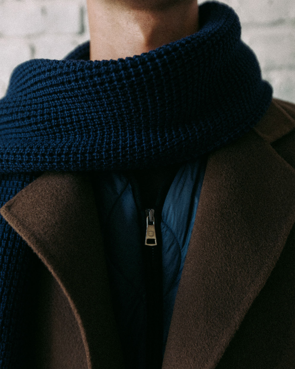 D.A.T.E.: SCARF BASIC BLUE