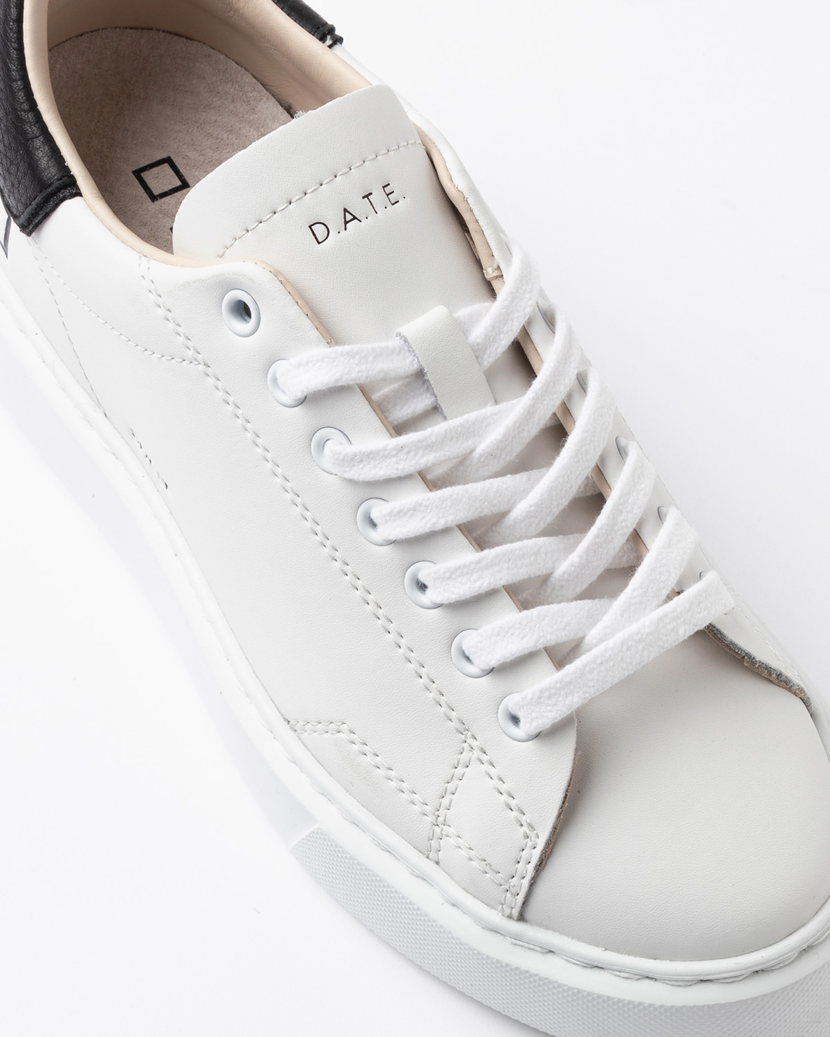 D.A.T.E.: SFERA CALF WHITE-BLACK