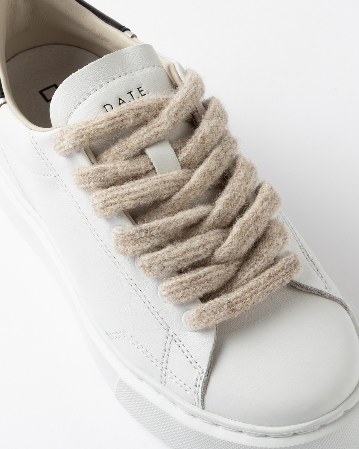 D.A.T.E.: SFERA CALF WHITE-BLACK
