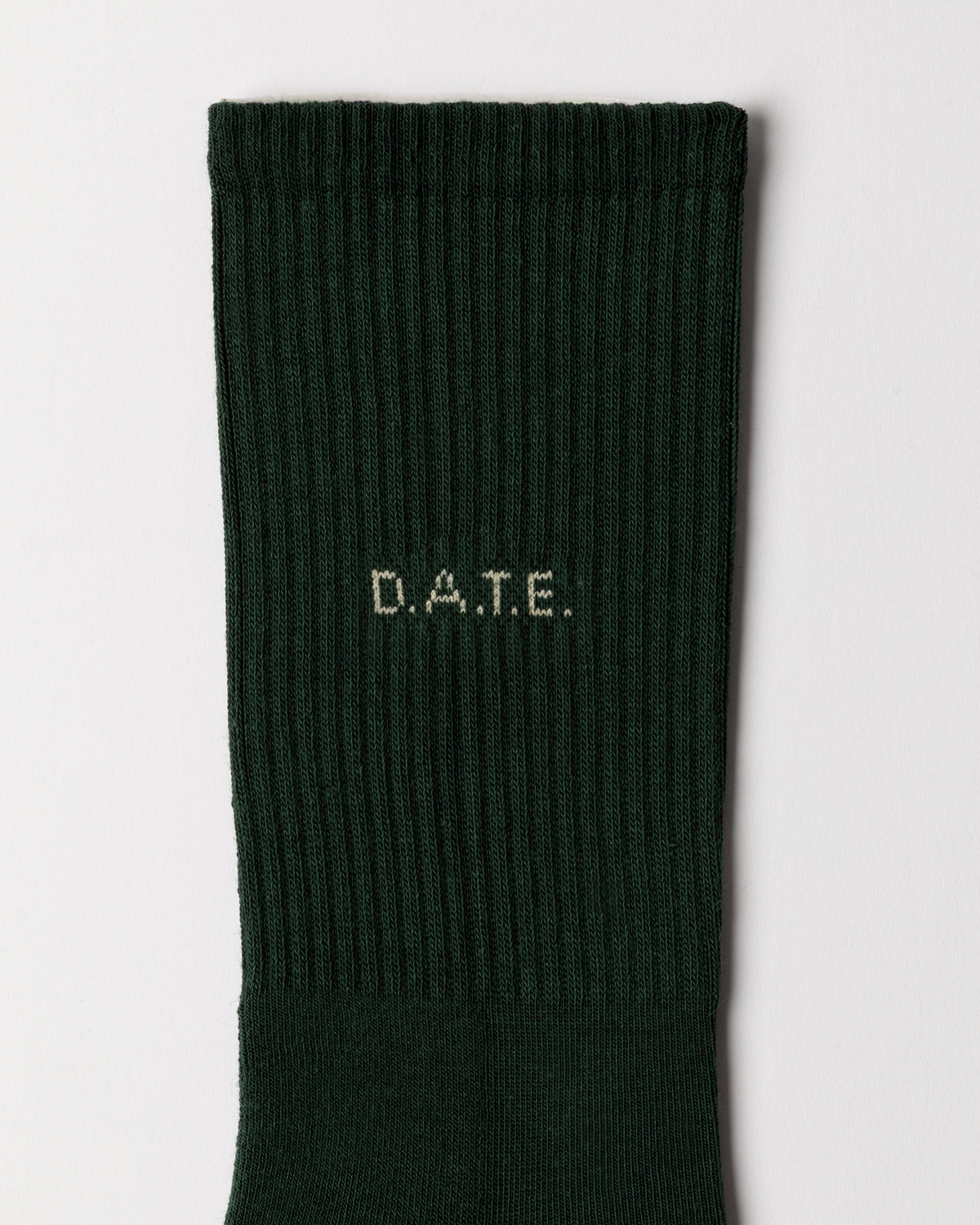 D.A.T.E.: SOCKS BASIC GREEN