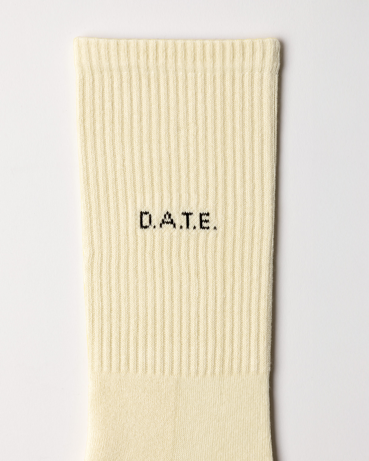 D.A.T.E.: SOCKS BASIC IVORY