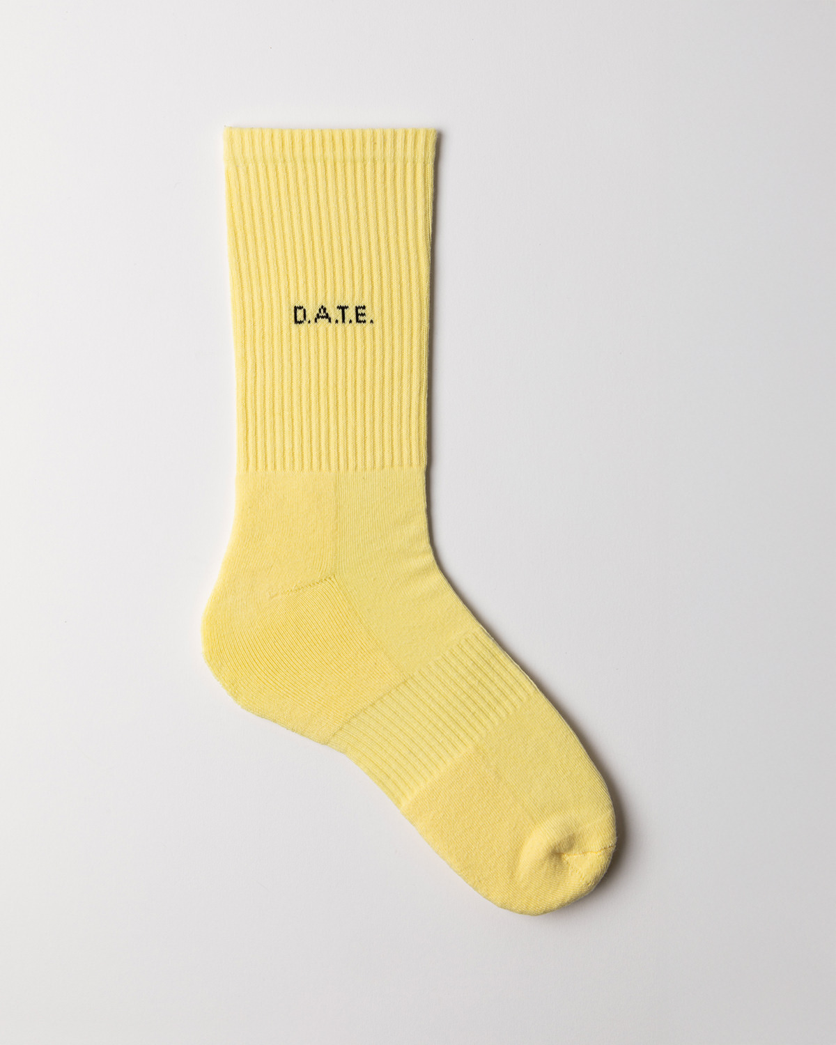 D.A.T.E.: SOCKS BASIC YELLOW
