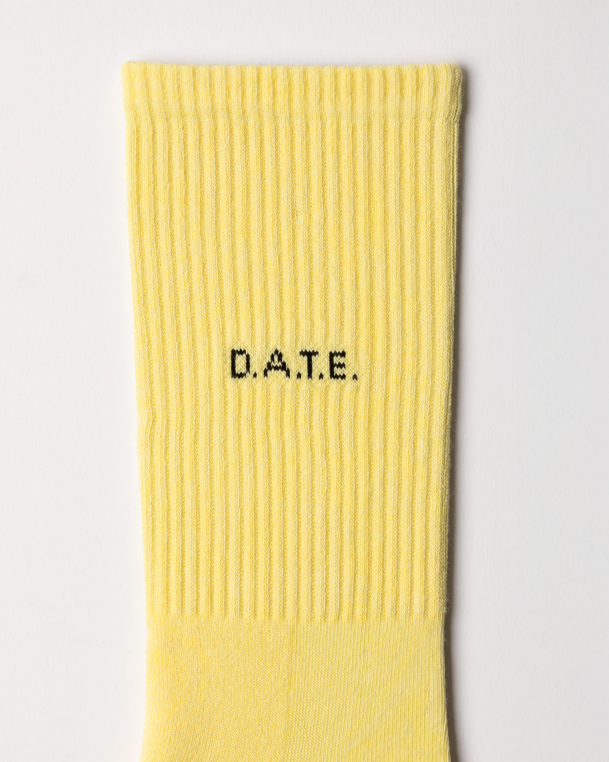 D.A.T.E.: SOCKS BASIC YELLOW
