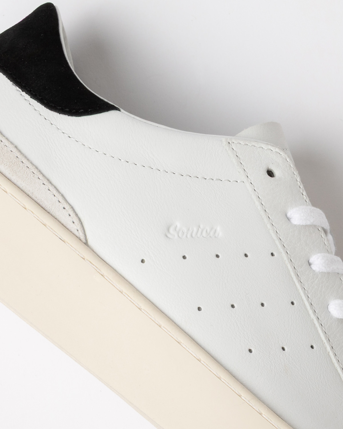 D.A.T.E.: SONICA CALF WHITE-BLACK