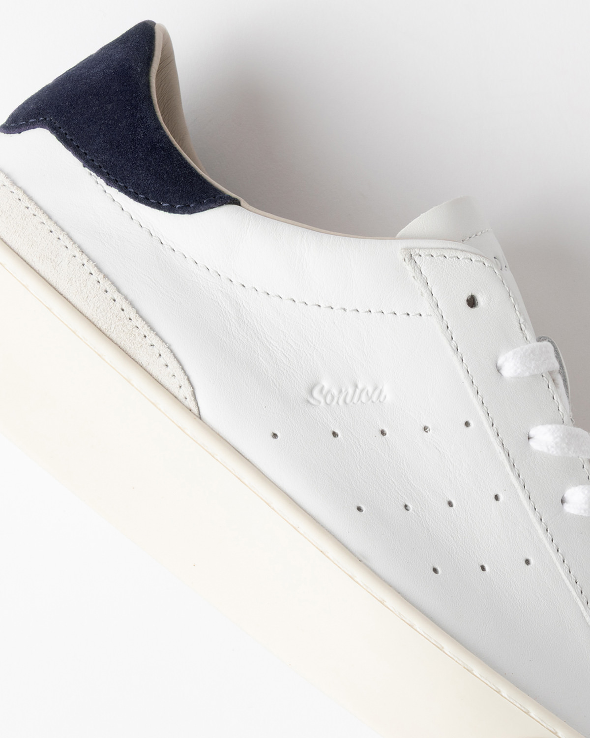 D.A.T.E.: SONICA CALF WHITE-BLUE