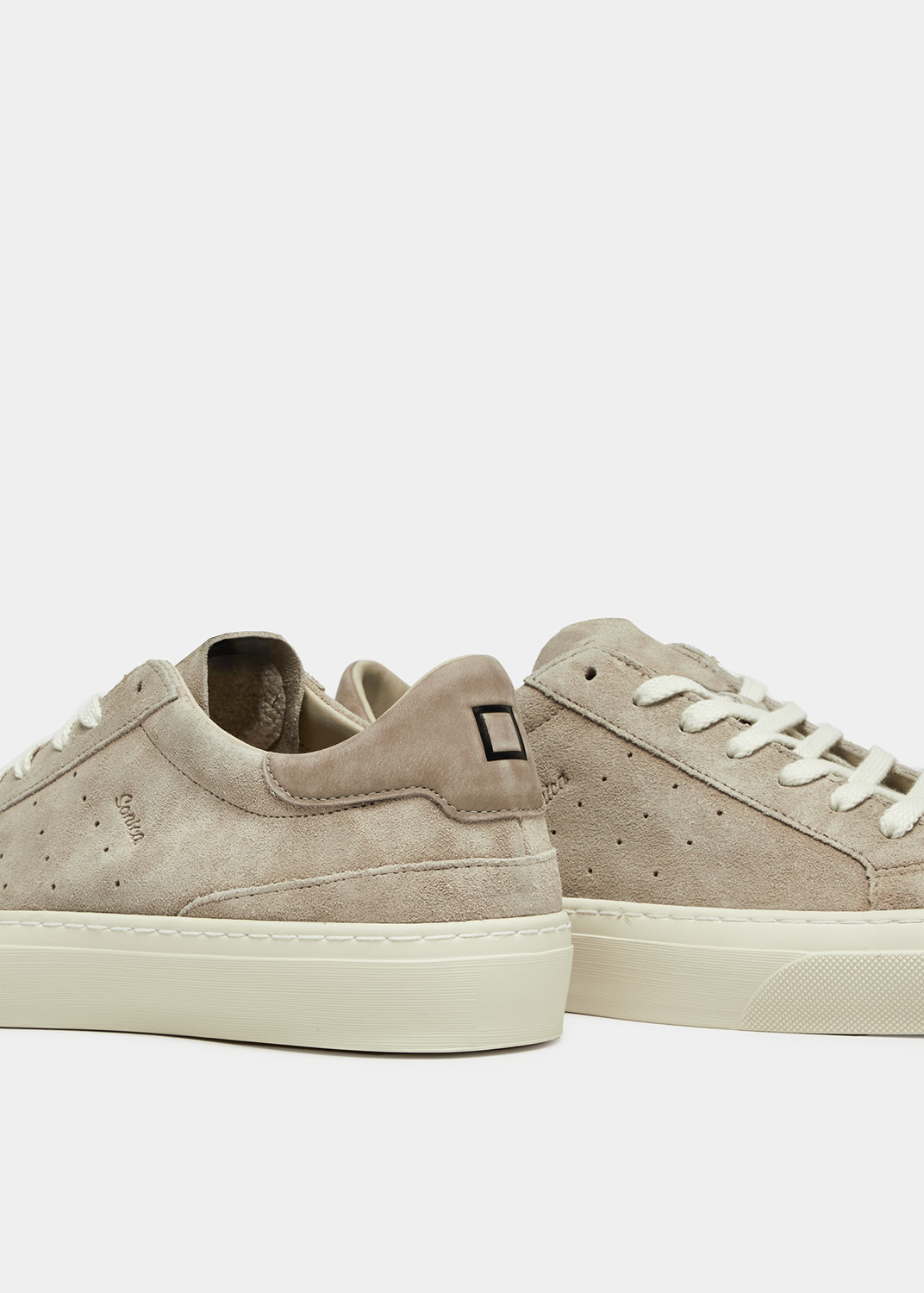 D.A.T.E.: SONICA SUEDE TAUPE