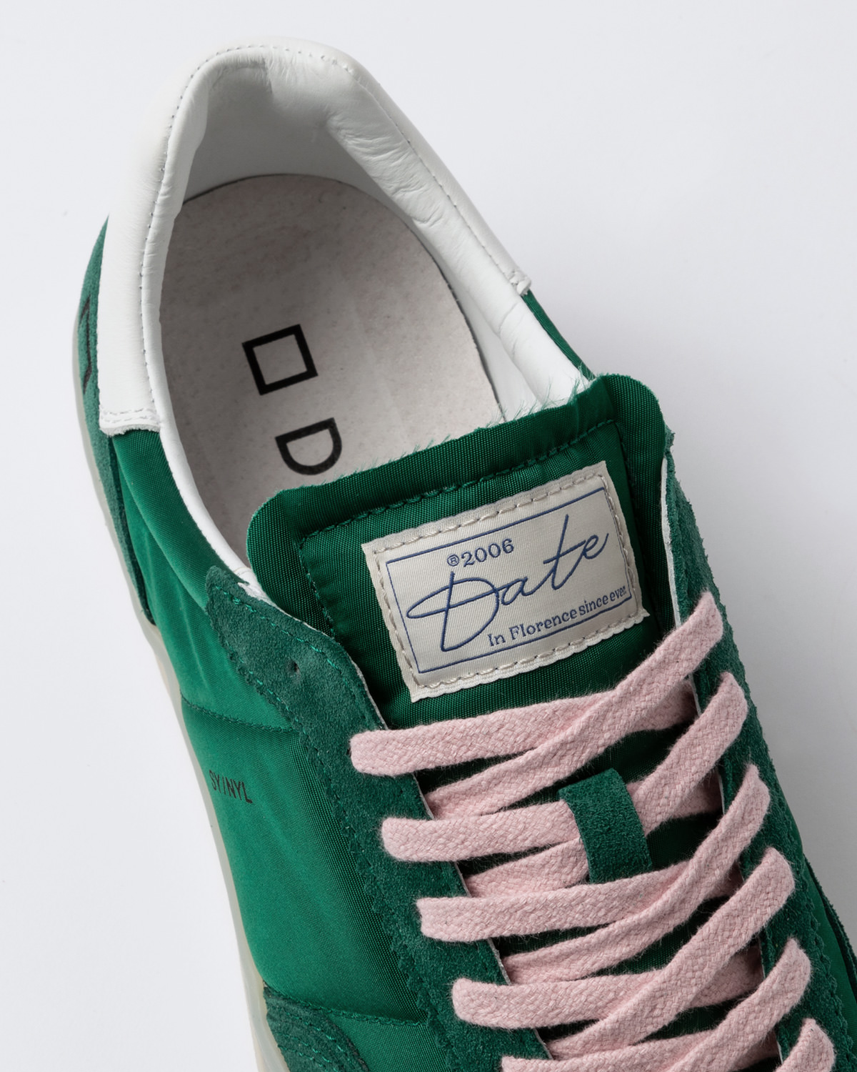 D.A.T.E.: SPORTY NYLON GREEN