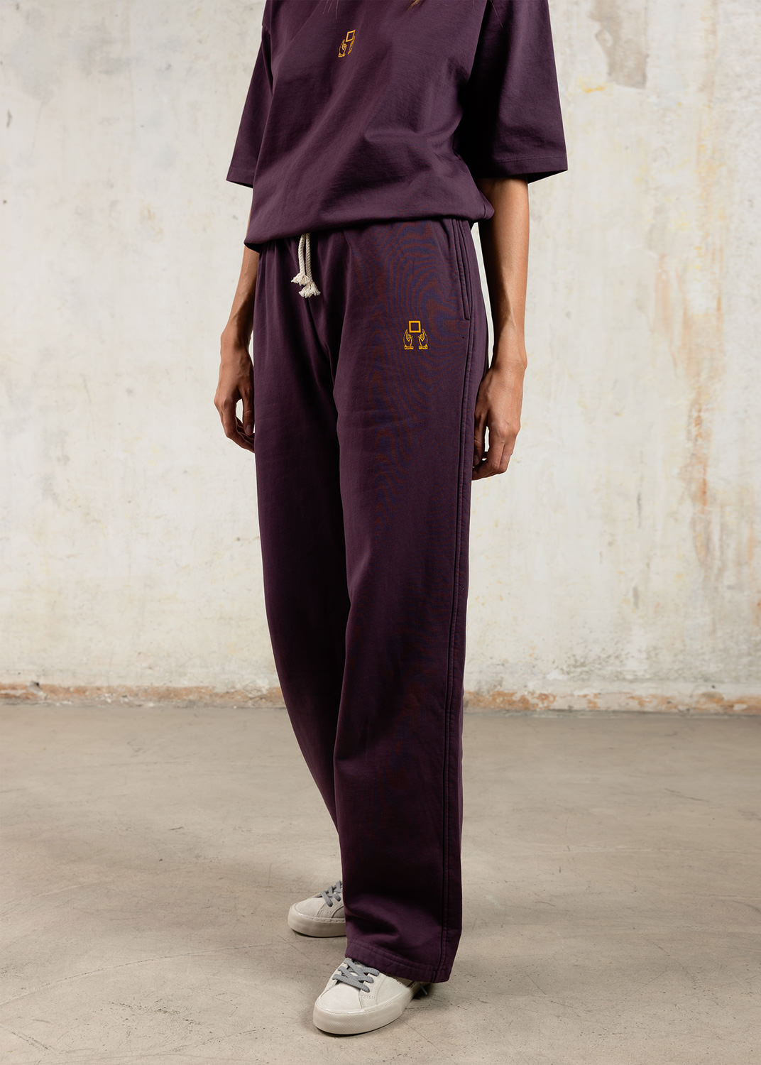 D.A.T.E.: SWEATPANTS CREATION PURPLE