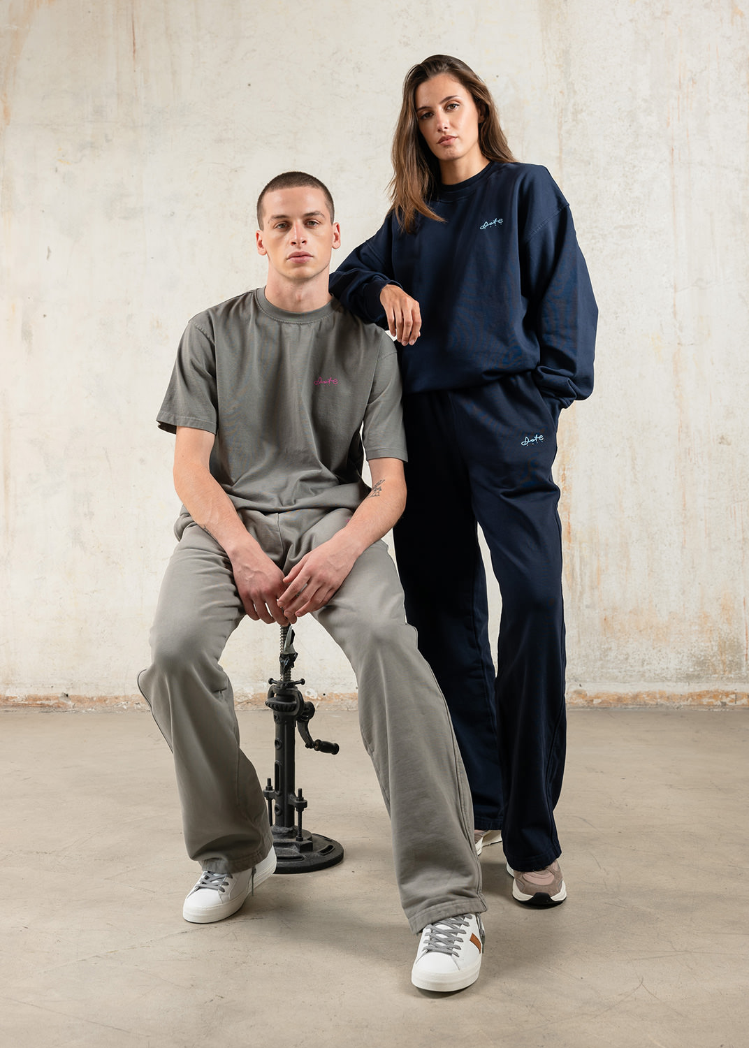 D.A.T.E.: SWEATPANTS SOFT BLUE