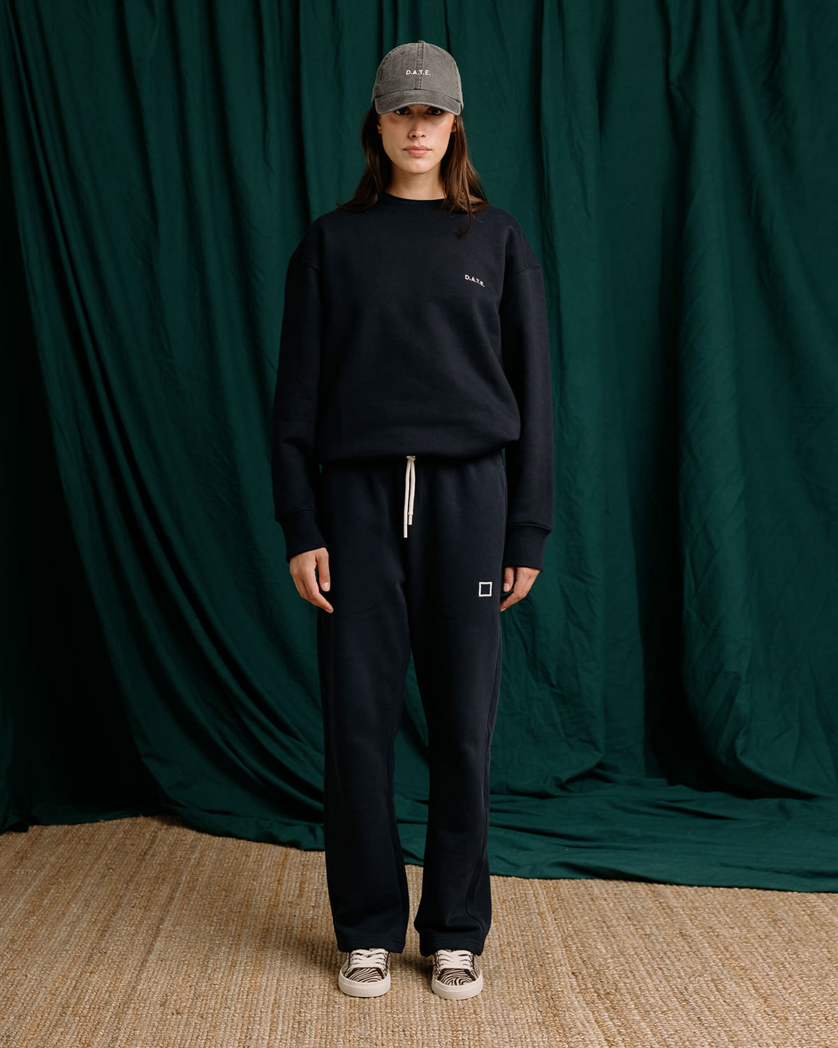 D.A.T.E.: SWEATSHIRT BASIC BLUE
