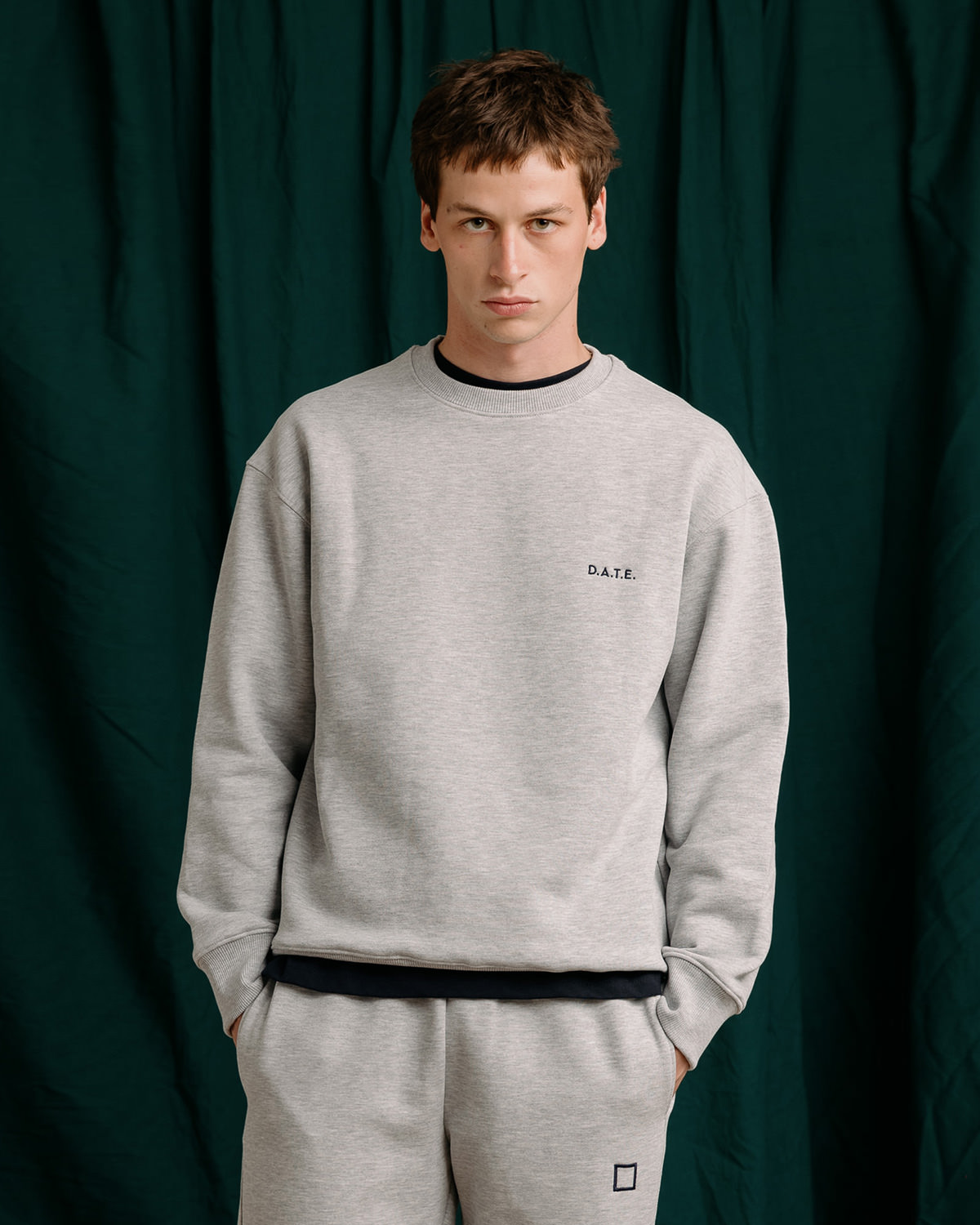 D.A.T.E.: SWEATSHIRT BASIC GRAY