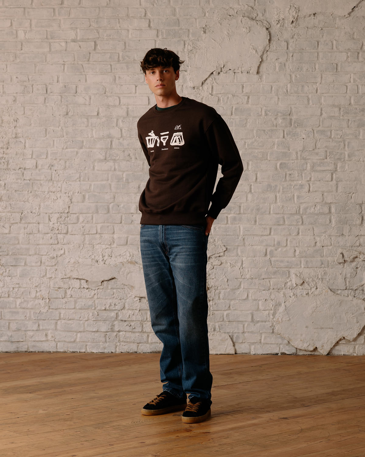 D.A.T.E.: SWEATSHIRT CAFE BROWN