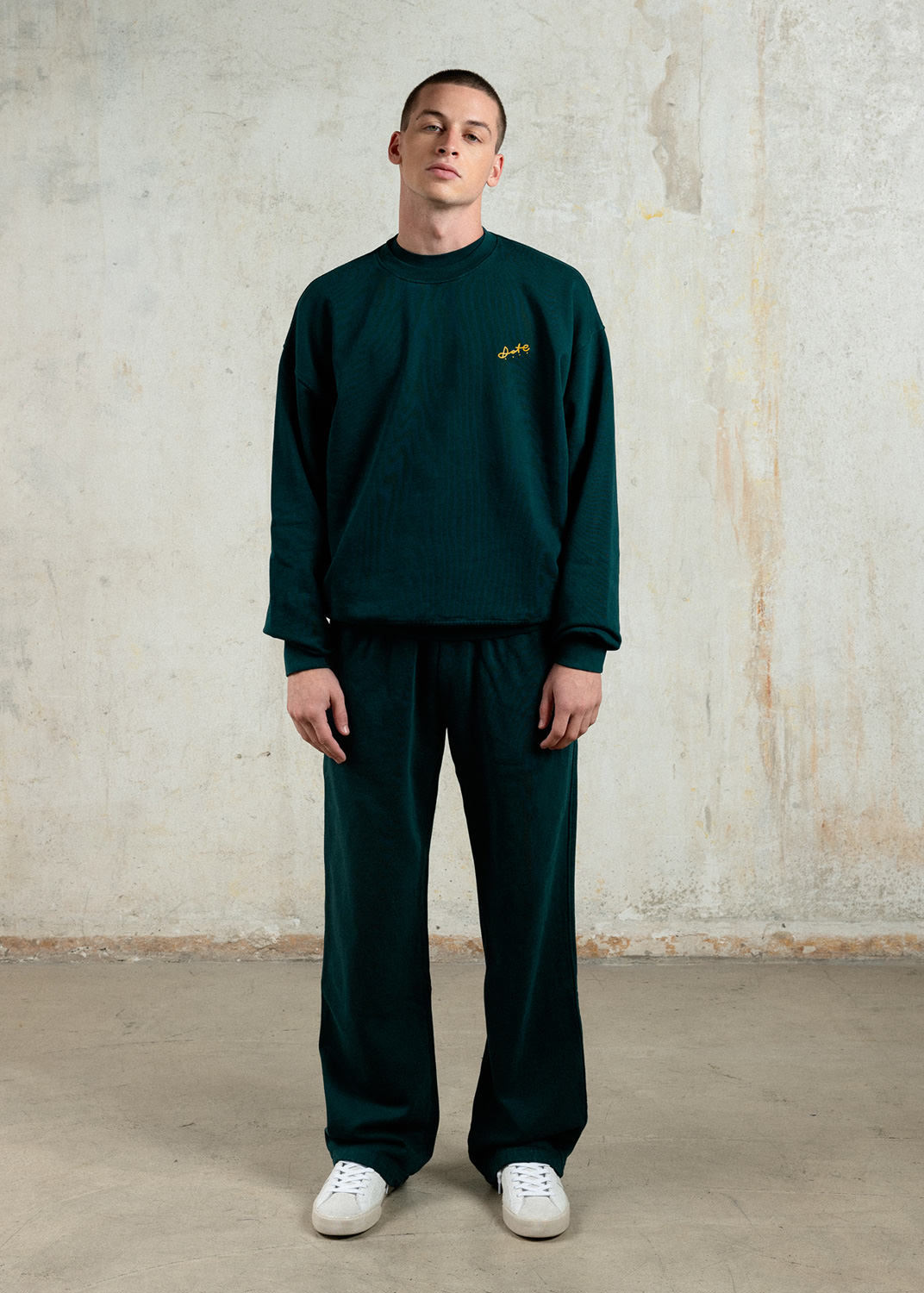 D.A.T.E.: SWEATSHIRT SOFT GREEN