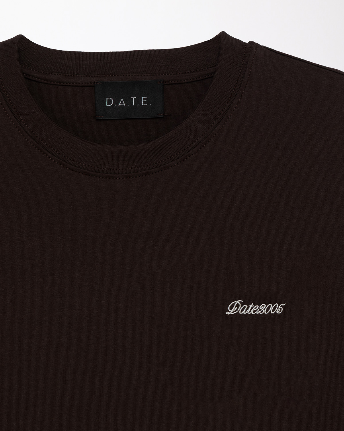 D.A.T.E.: T-SHIRT DATE 2005 BROWN