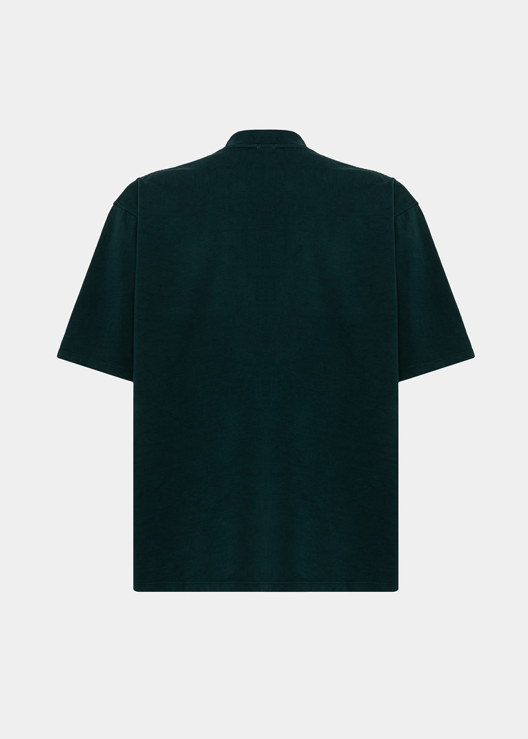 D.A.T.E.: T-SHIRT OVER LETTER GREEN