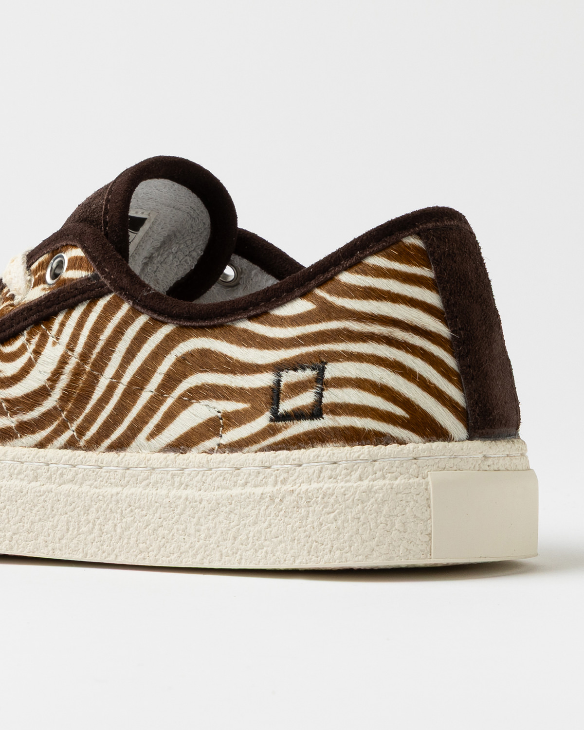 D.A.T.E.: TENDER ANIMALIER ZEBRA