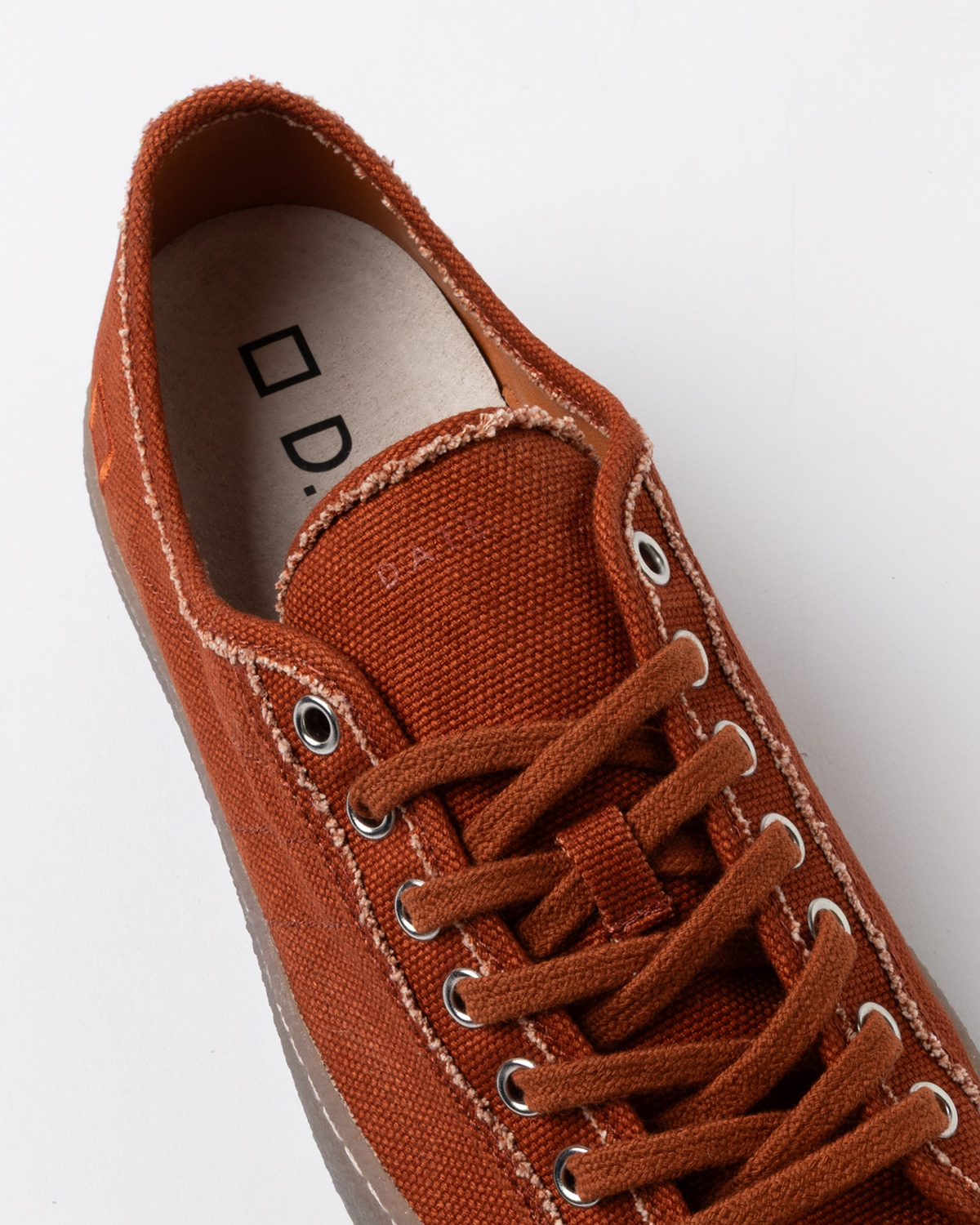 D.A.T.E.: TENDER CANVAS RUST