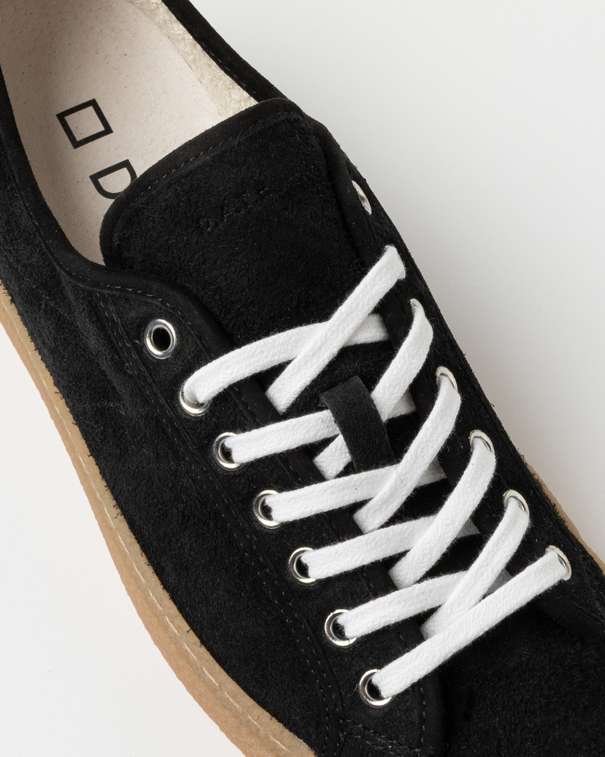 D.A.T.E.: TENDER POP BLACK