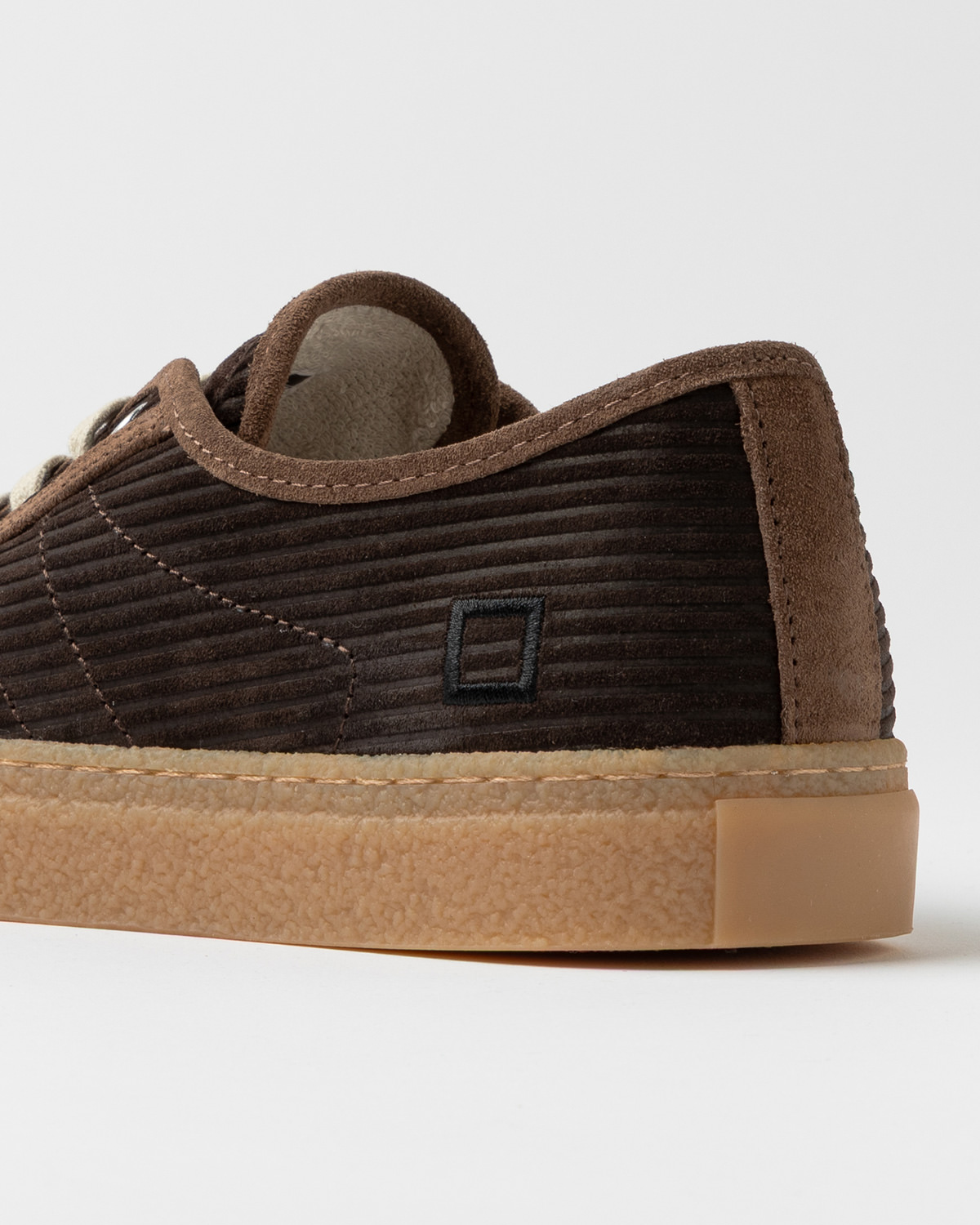 D.A.T.E.: TENDER POP CHOCOLATE