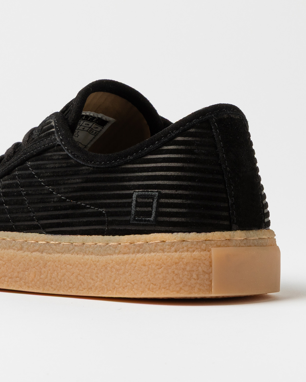 D.A.T.E.: TENDER POWDER BLACK