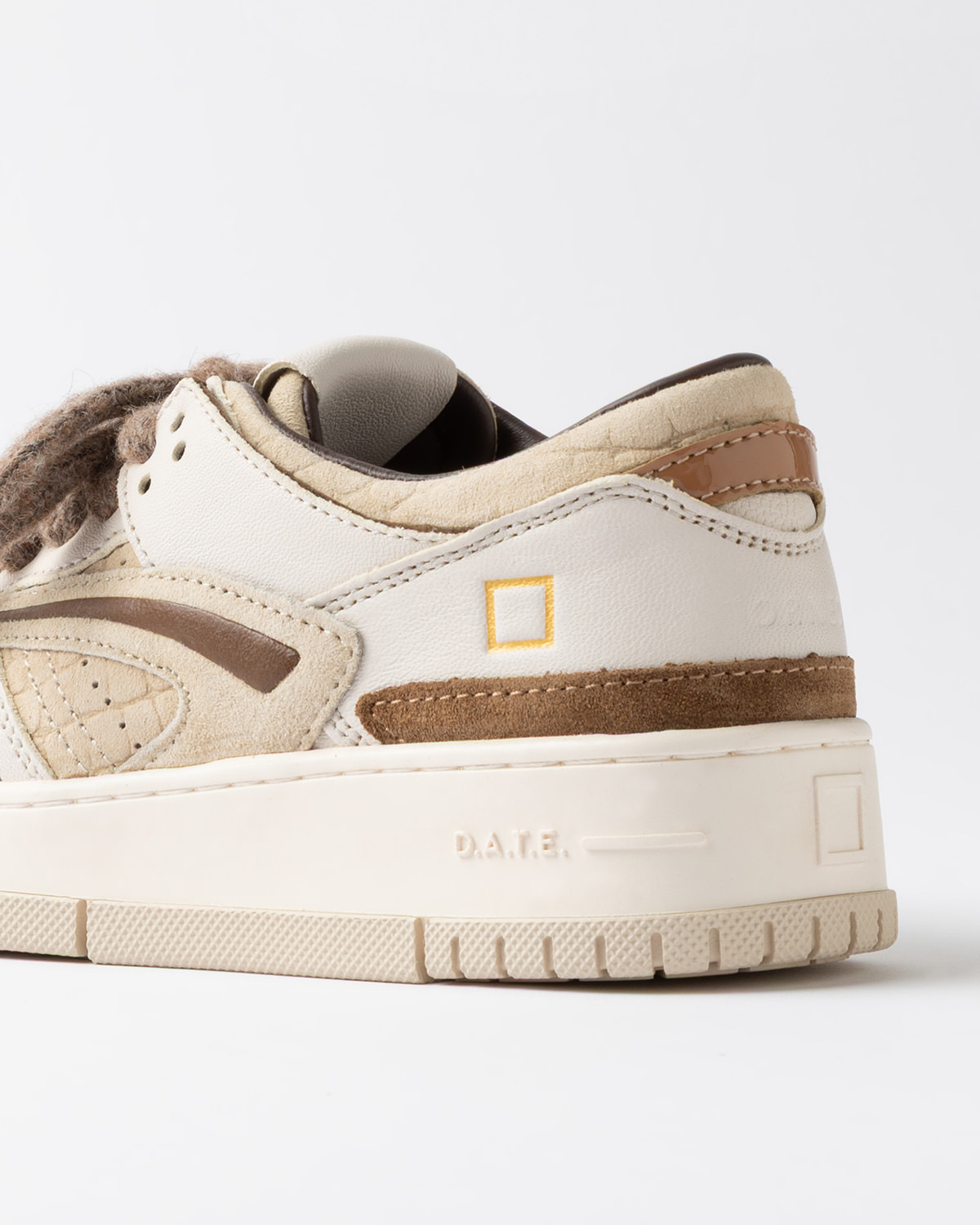 D.A.T.E.: TORNEO COCCO BEIGE