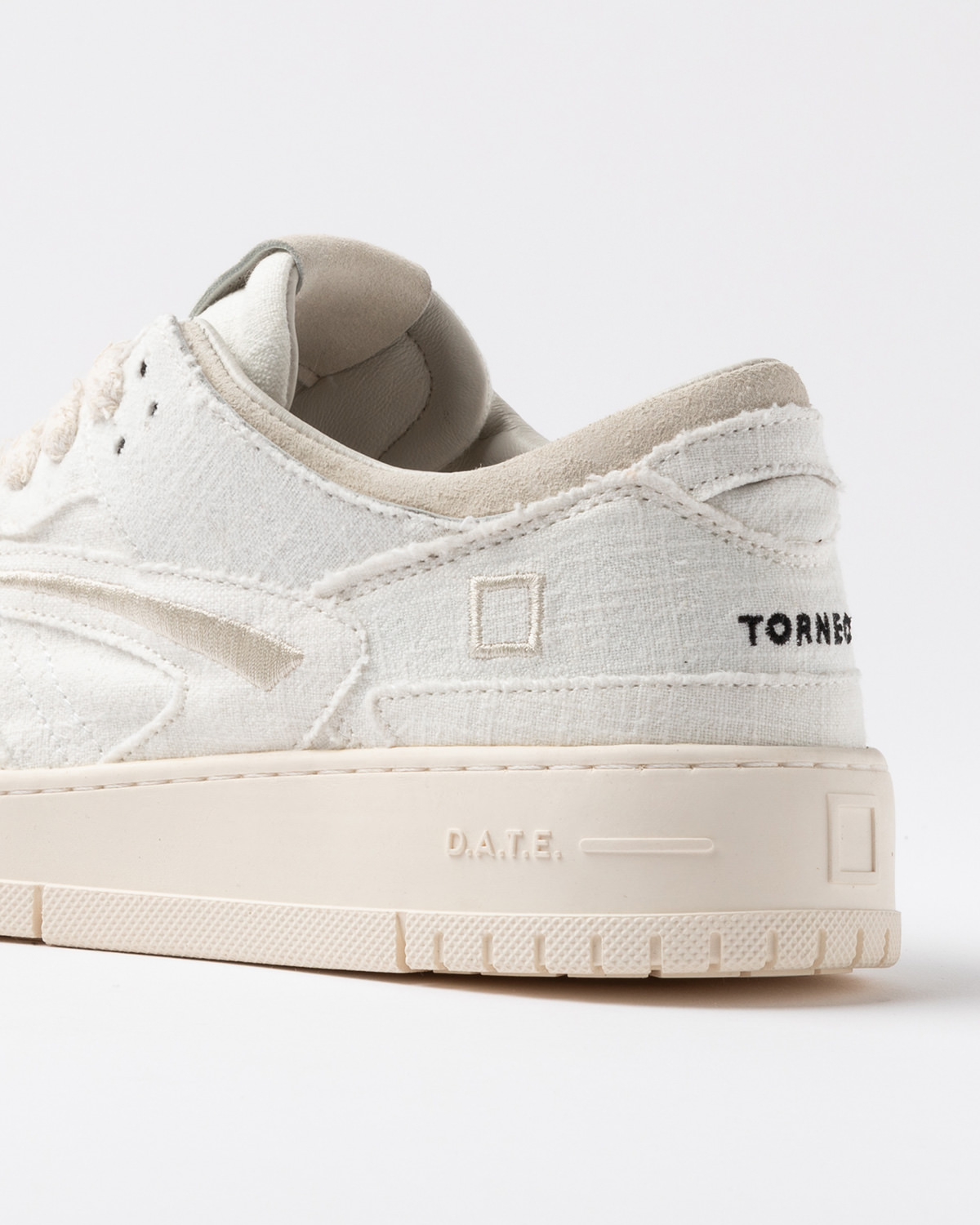 D.A.T.E.: TORNEO FRINGED WHITE