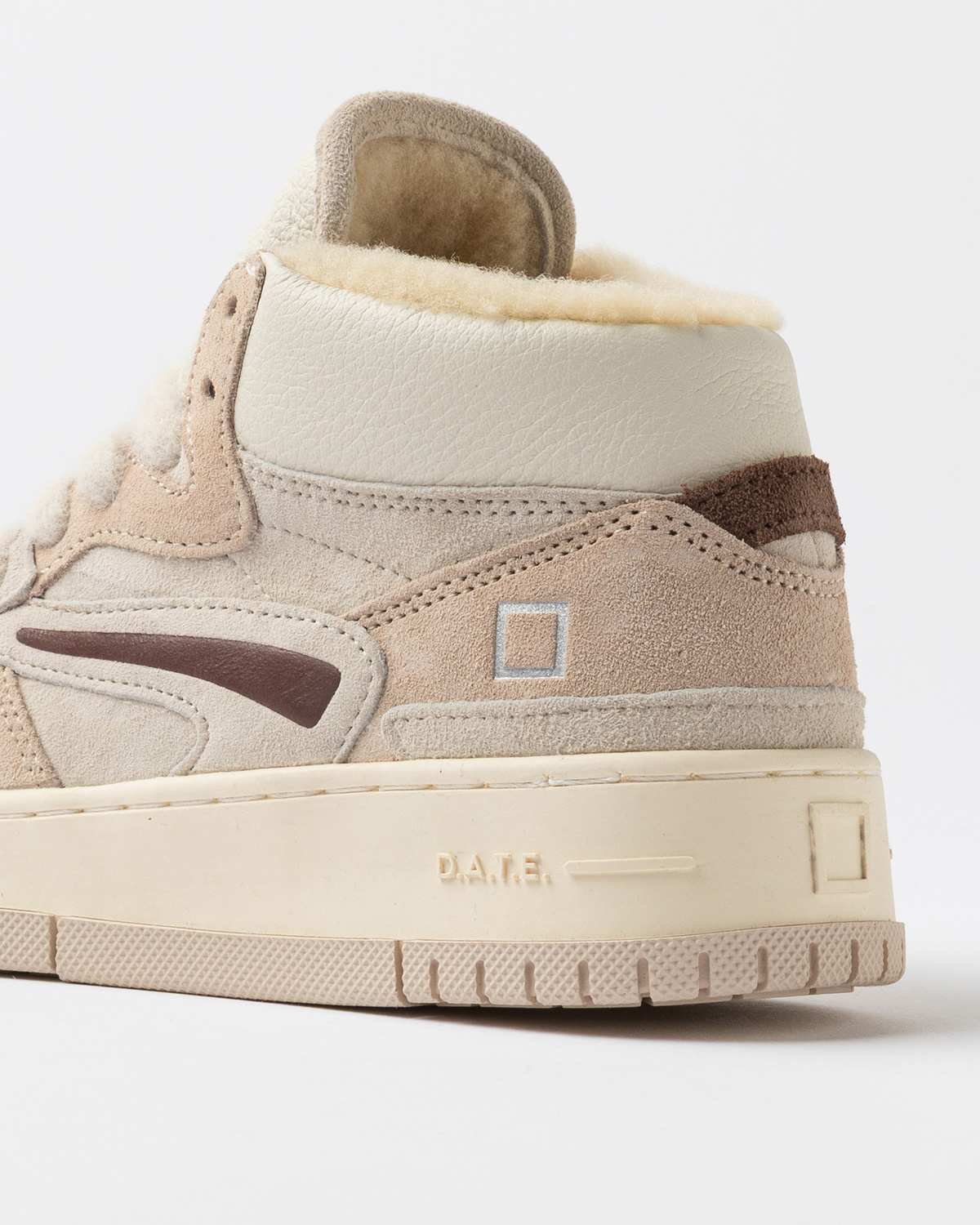 D.A.T.E.: TORNEO HIGH FUR NATURAL BEIGE