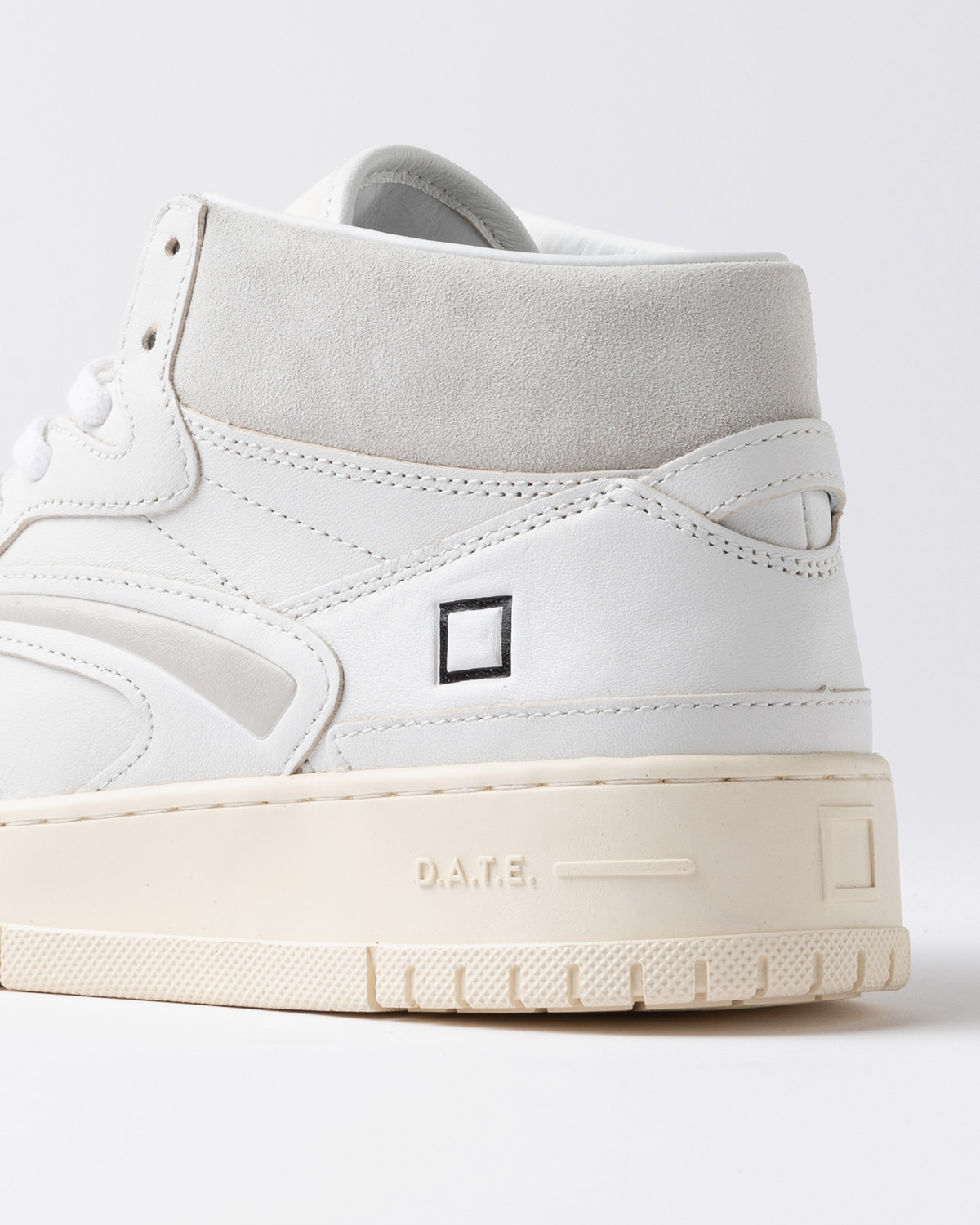 D.A.T.E.: TORNEO HIGH VINTAGE CALF WHITE