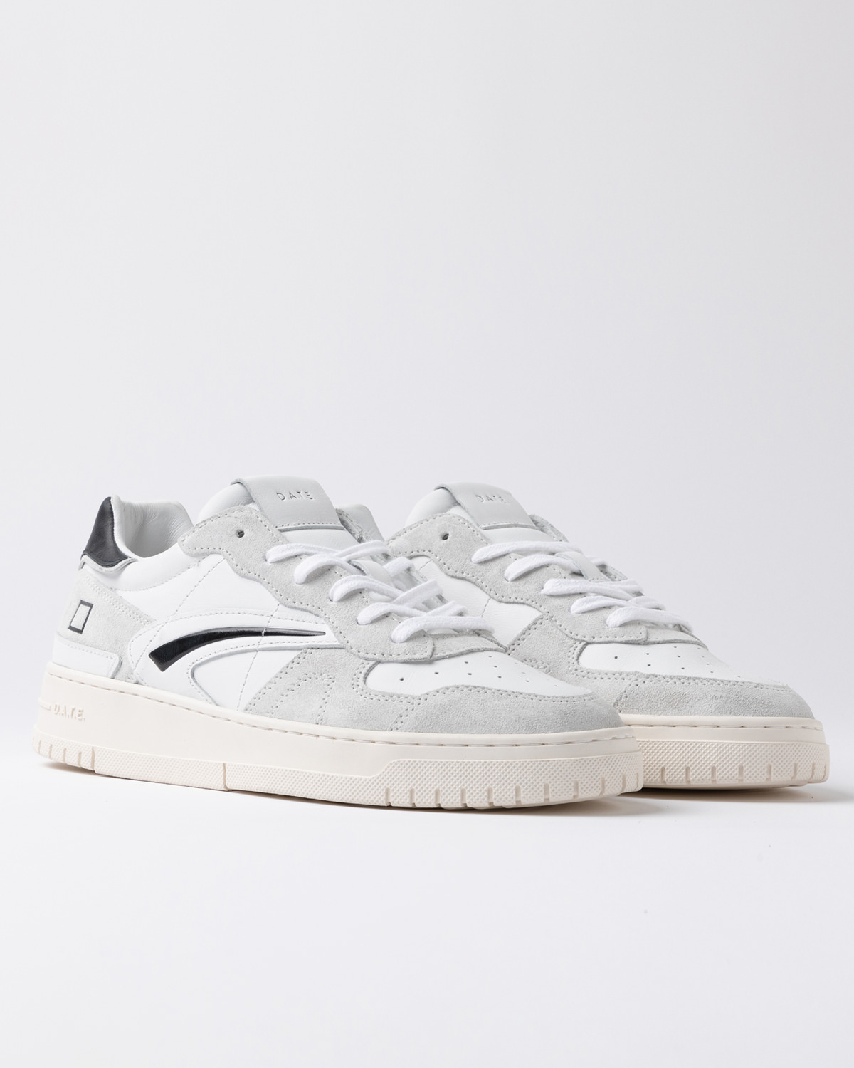 D.A.T.E.: TORNEO PURE BASIC WHITE-BLACK