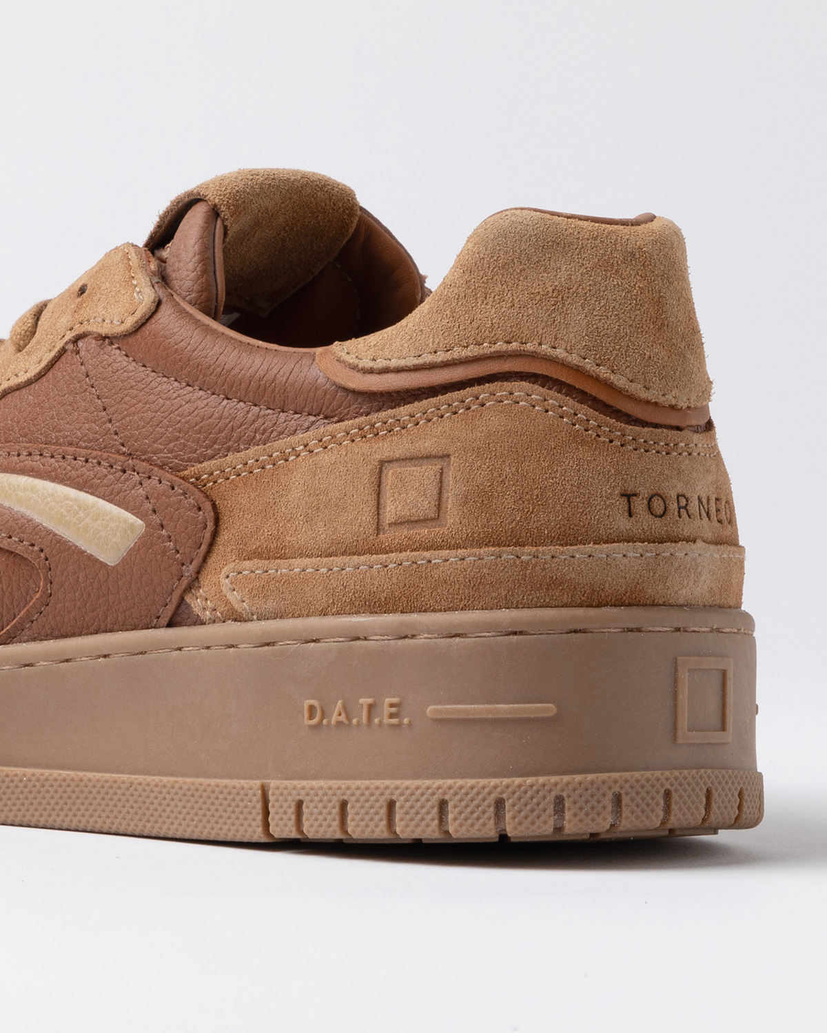 D.A.T.E.: TORNEO PURE NATURAL CUOIO