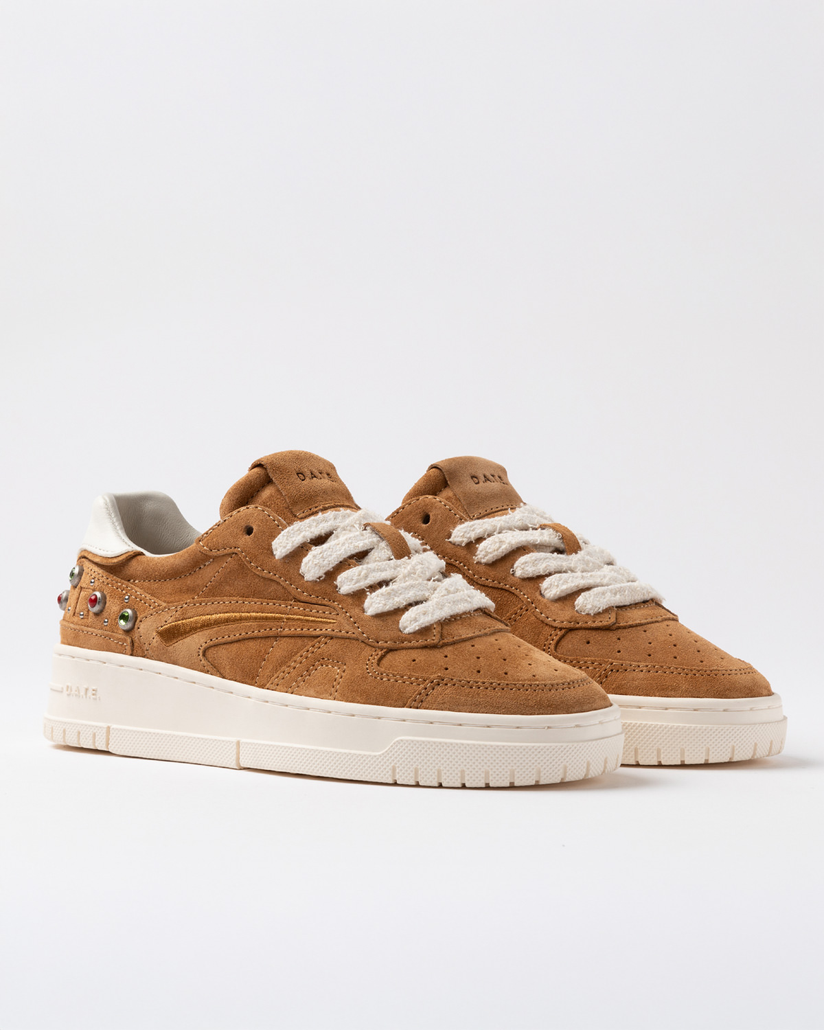 D.A.T.E.: TORNEO PURE STUDS CUOIO