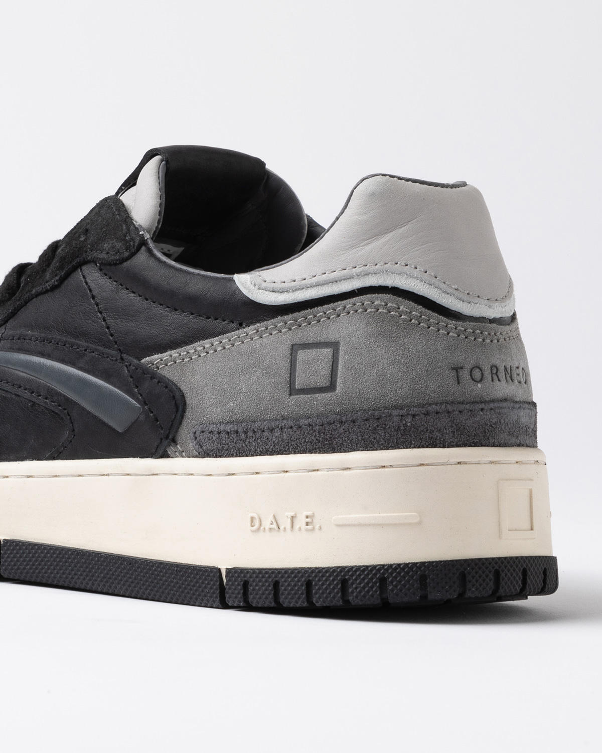 D.A.T.E.: TORNEO PURE VINTAGE CALF BLACK