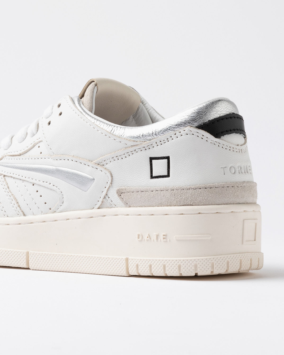 D.A.T.E.: TORNEO SHINY WHITE-SILVER