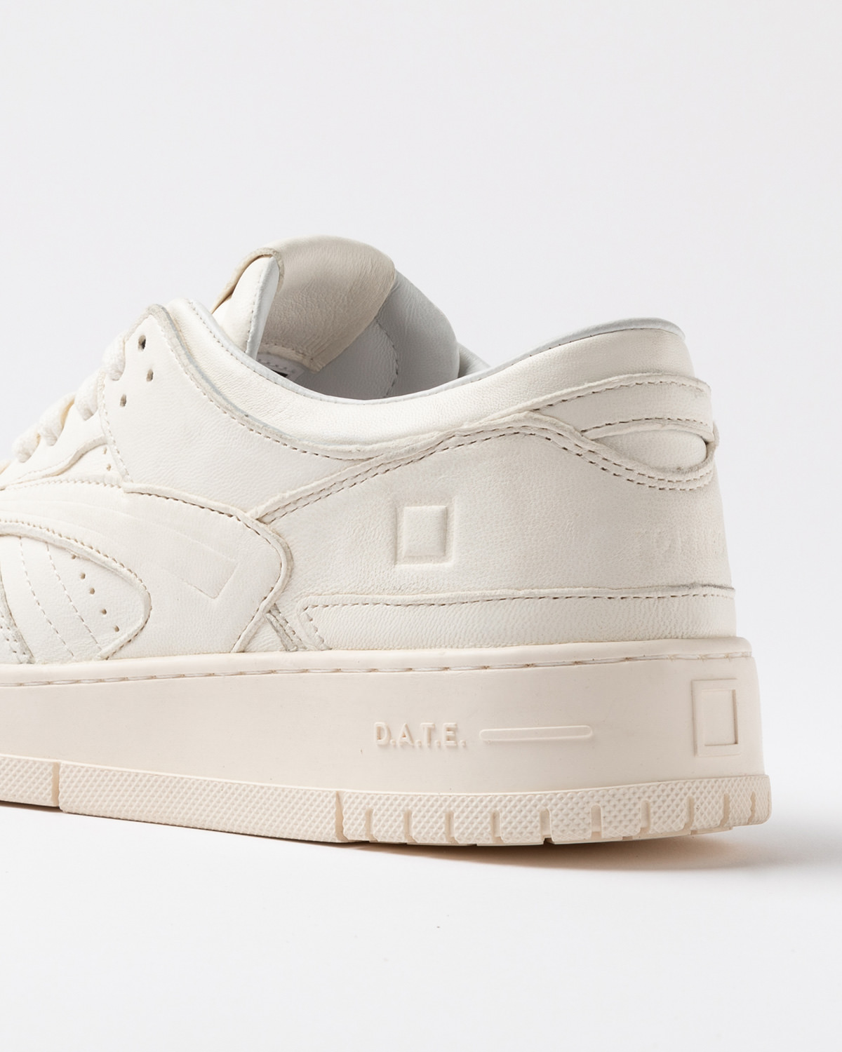 D.A.T.E.: TORNEO SOFT WHITE