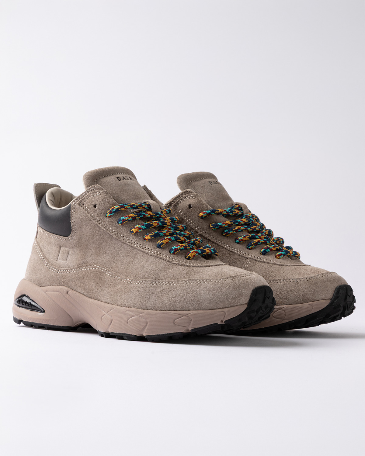 D.A.T.E.: ZENO SUEDE TAUPE