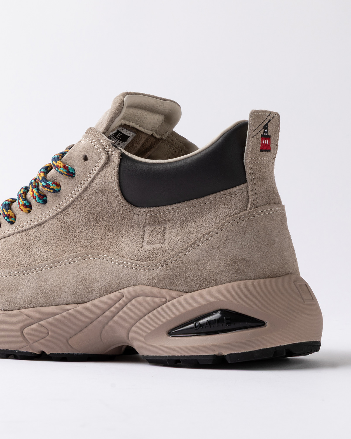 D.A.T.E.: ZENO SUEDE TAUPE